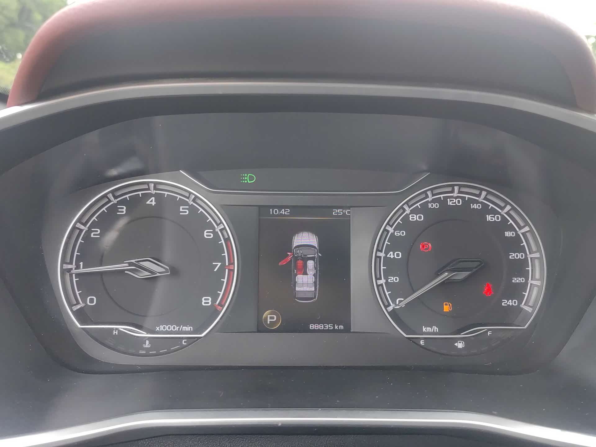 Geely Coolray, 2020 14