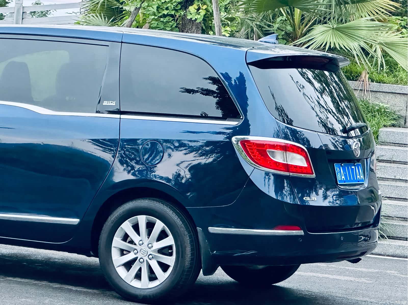 Buick GL8, 2013 3