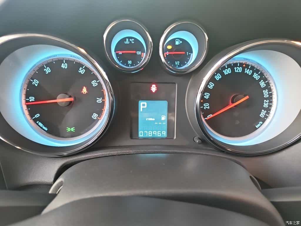 Buick XT, 2016 12