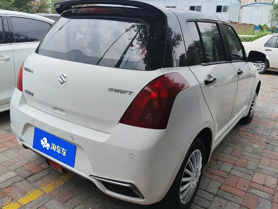 Suzuki Swift Suzuki Swift