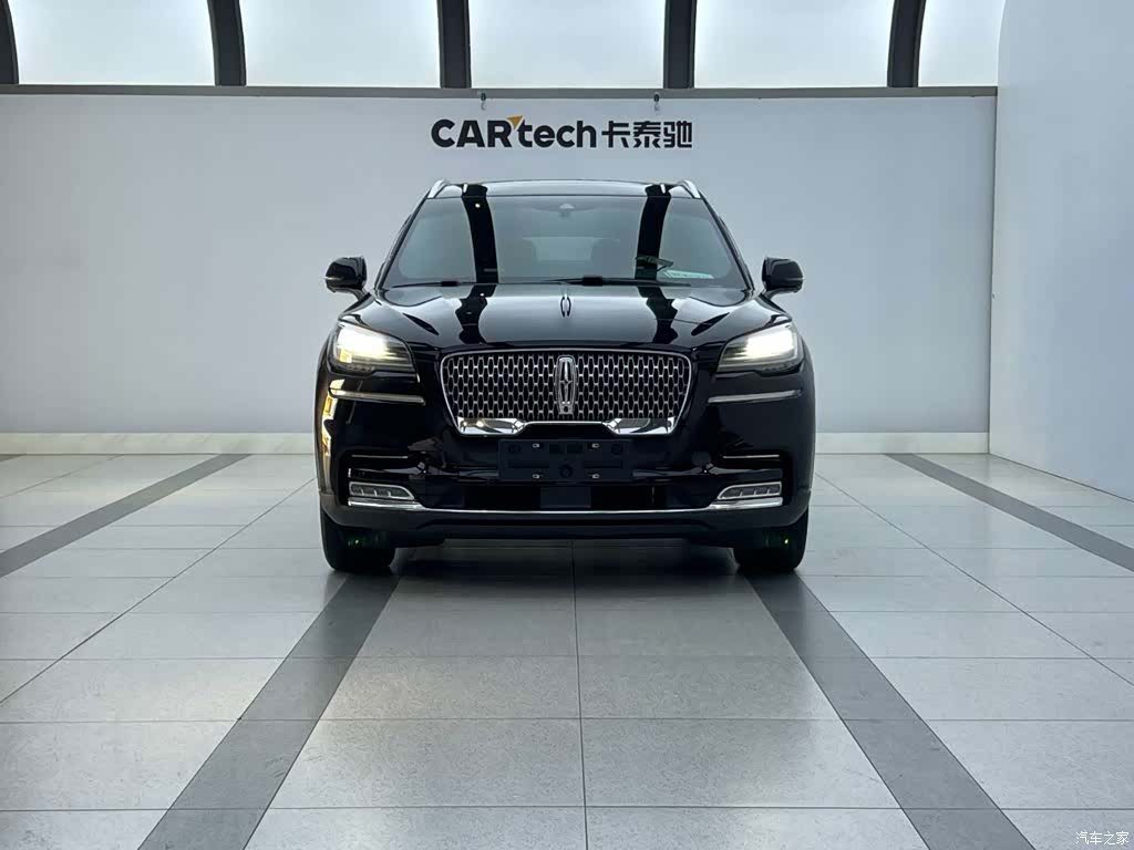 Lincoln Aviator, 2021 2