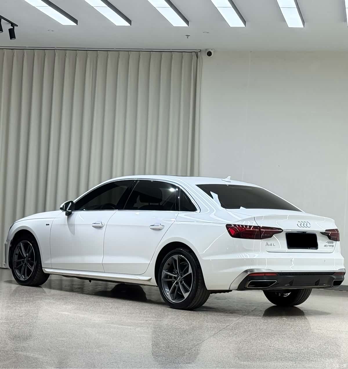Audi A4L, 2021 4