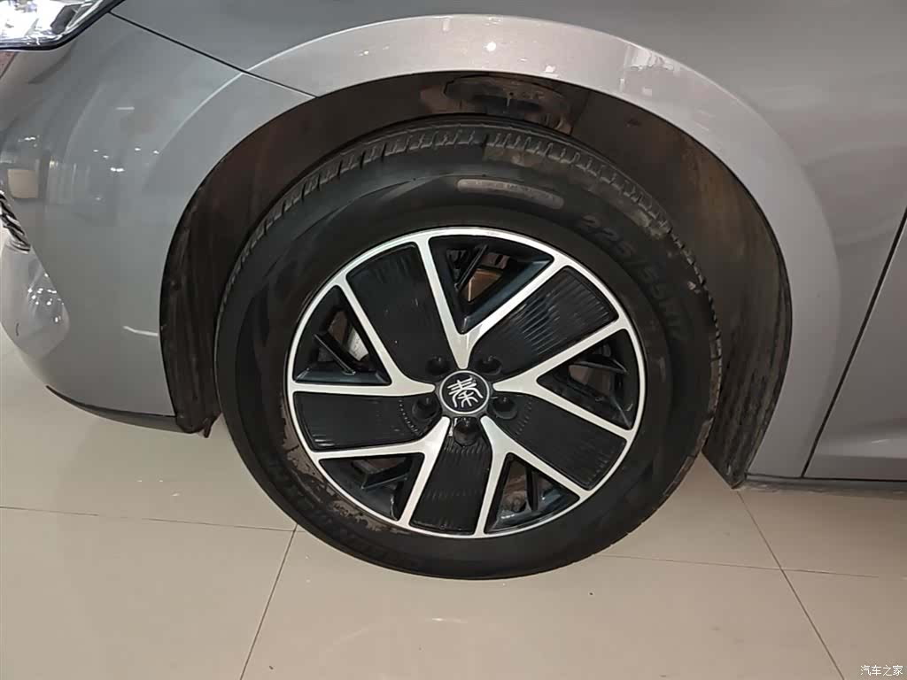 BYD Qin, 2025 23