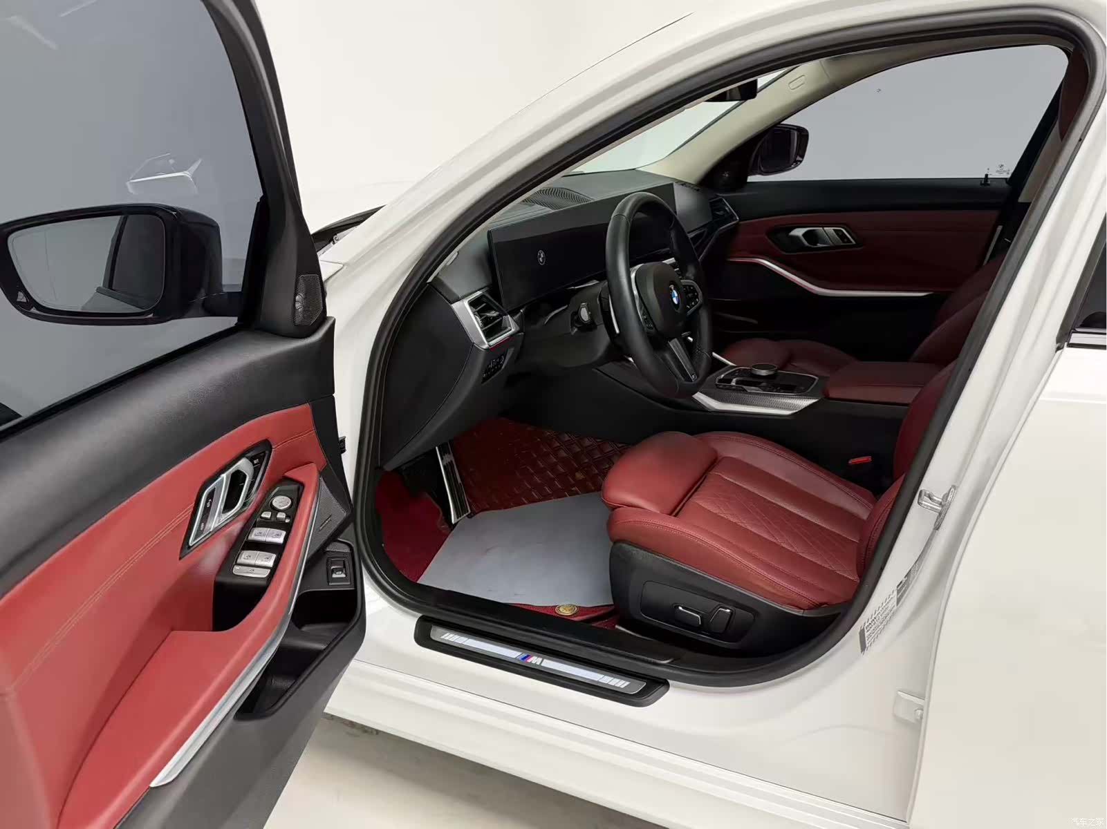 BMW 3 Series, 2024 11