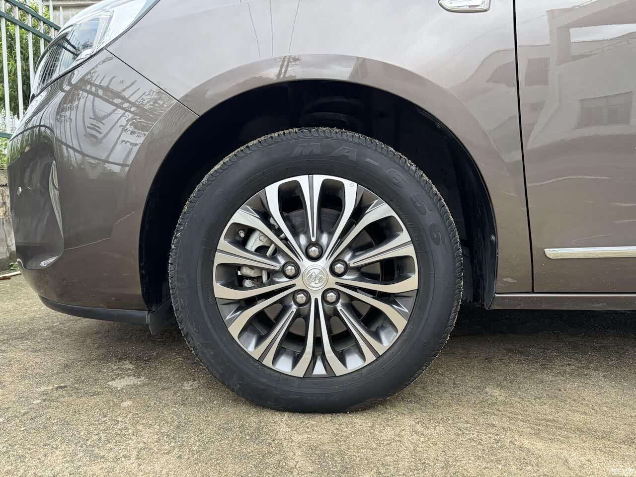 Buick GL8, 2022 8