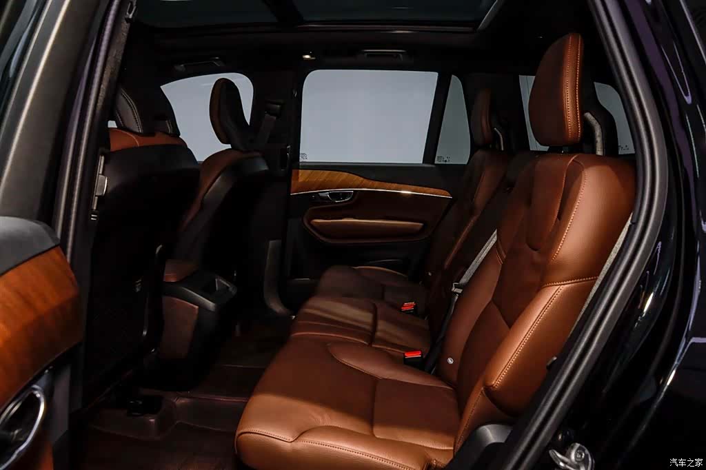 Volvo XC90, 2024 10