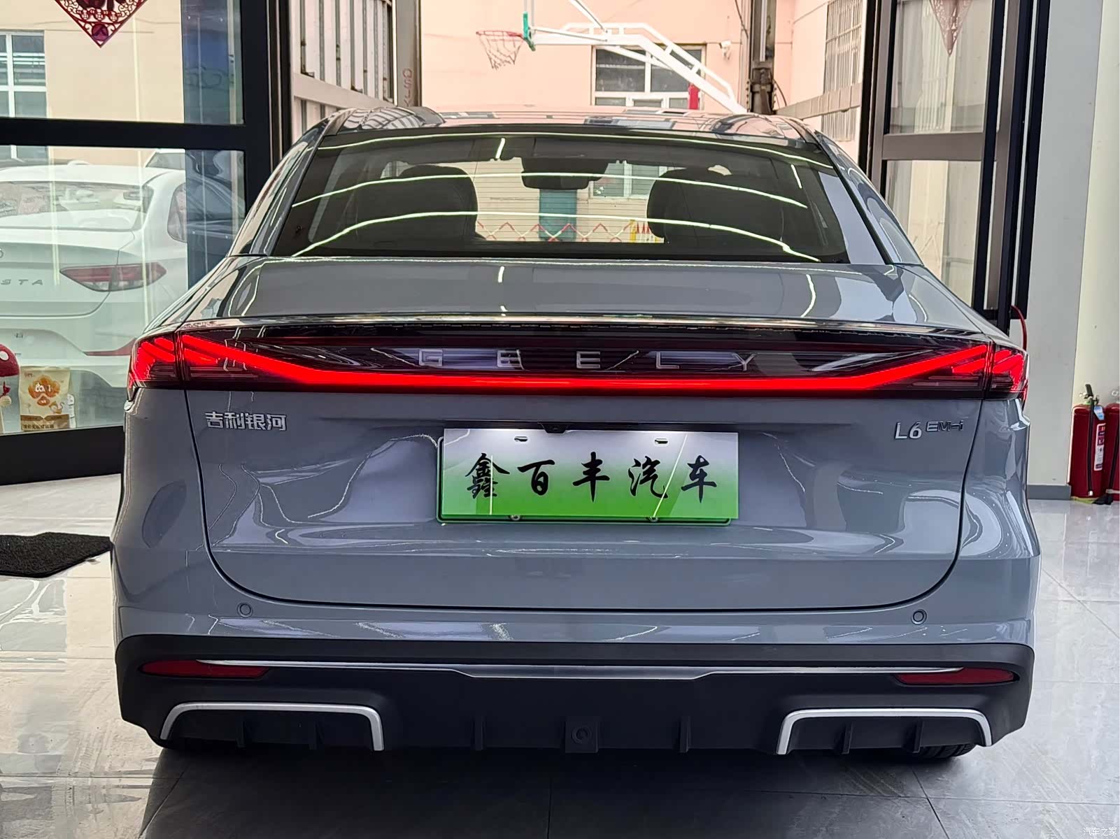 Geely Galaxy L6, 2025 9