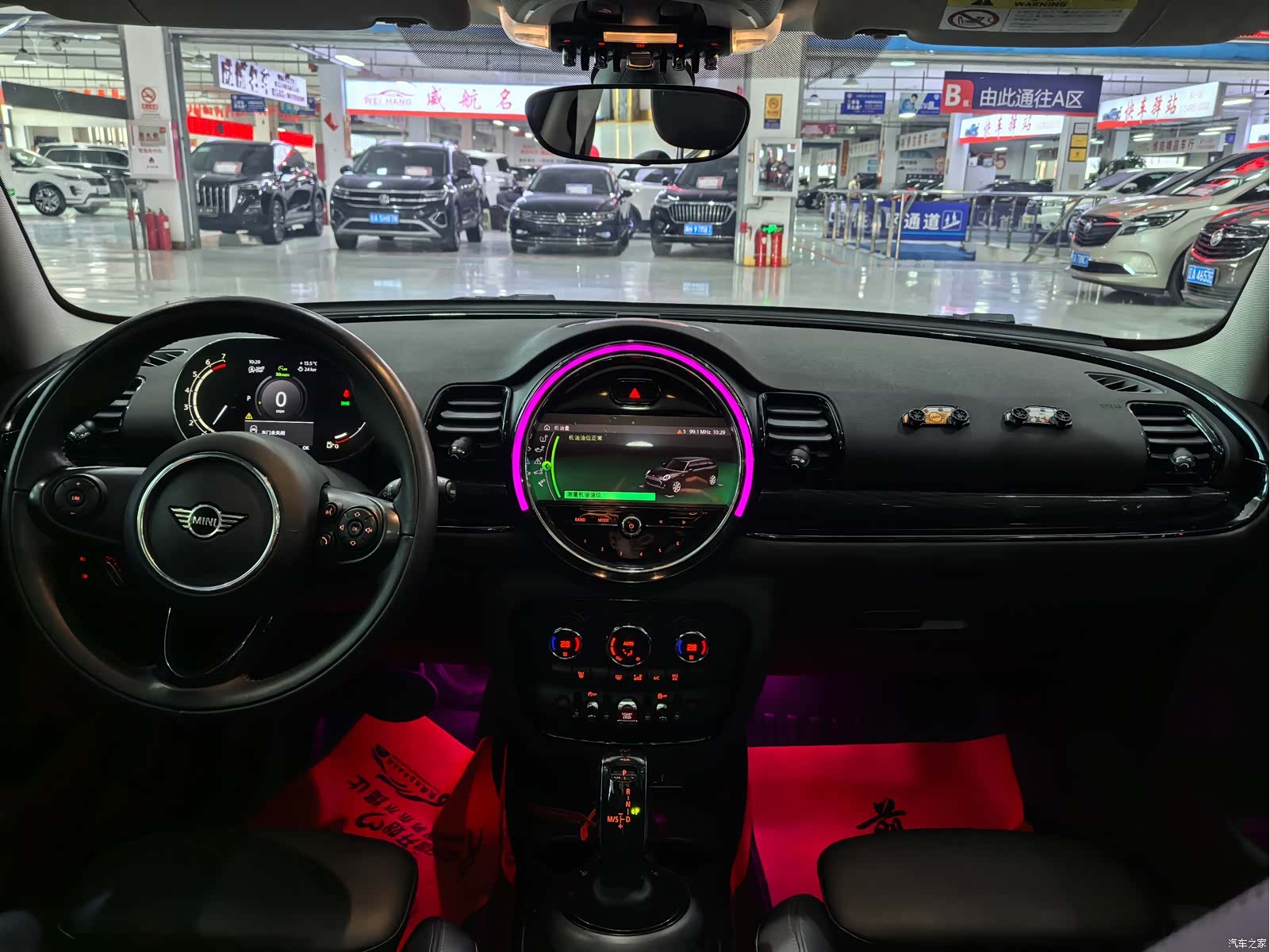 Mini Clubman, 2021 все фото