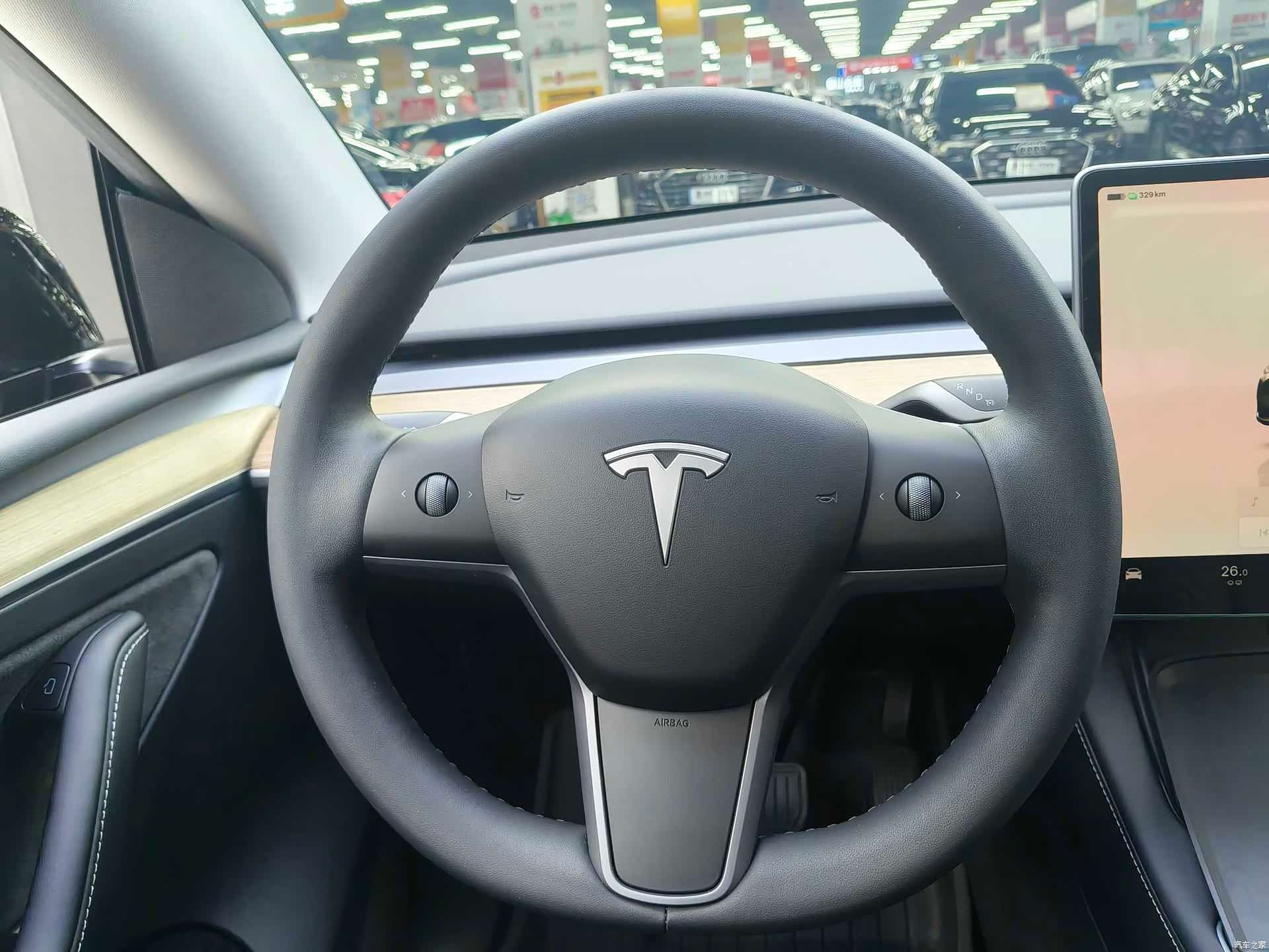 Tesla Model Y, 2022 6