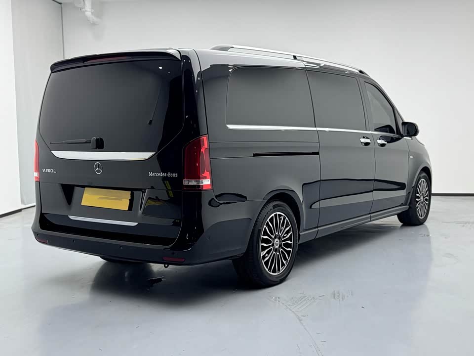 Mercedes-Benz V-class