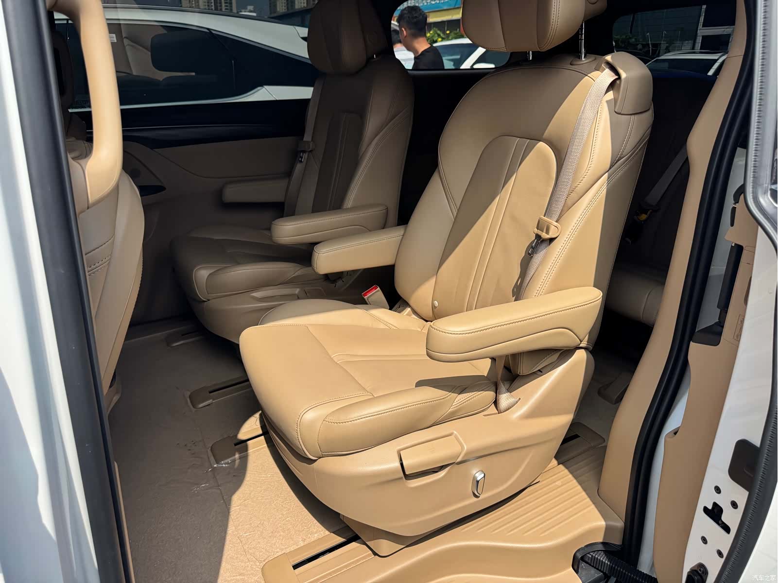 Buick GL8, 2021 6