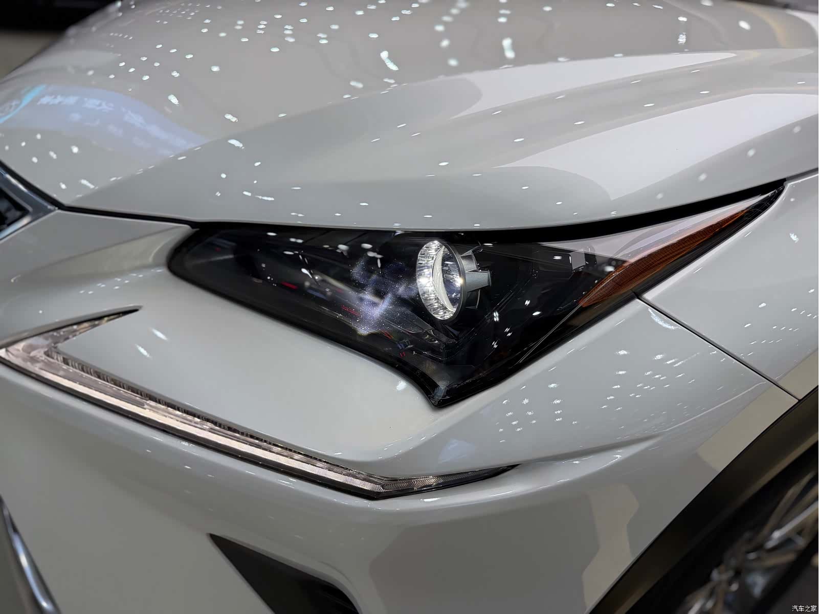 Lexus NX, 2021 21