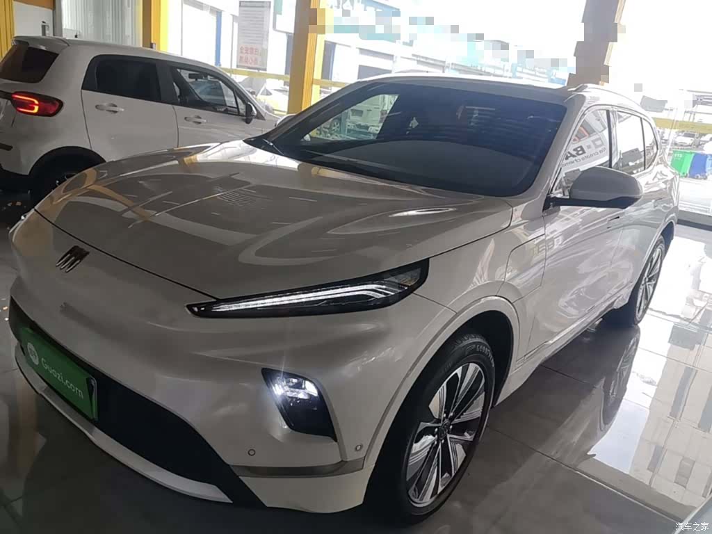 Buick E5, 2025 1