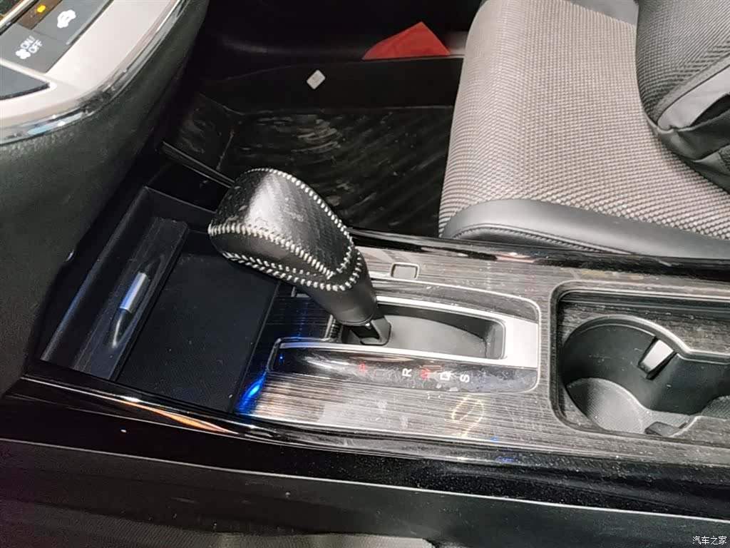 Honda Jade, 2018 14