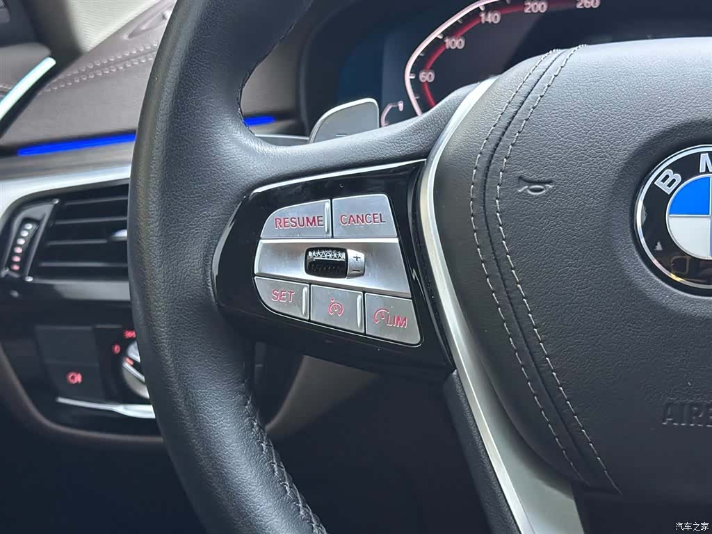 BMW 5 Series, 2023 15