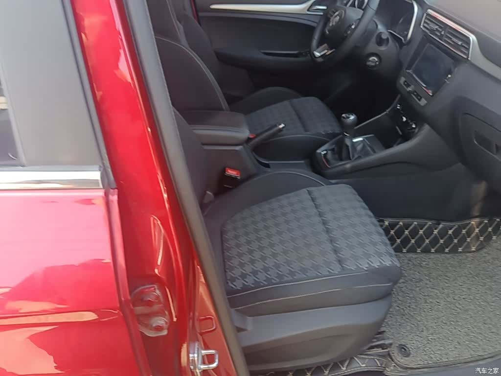MG ZS, 2018 25
