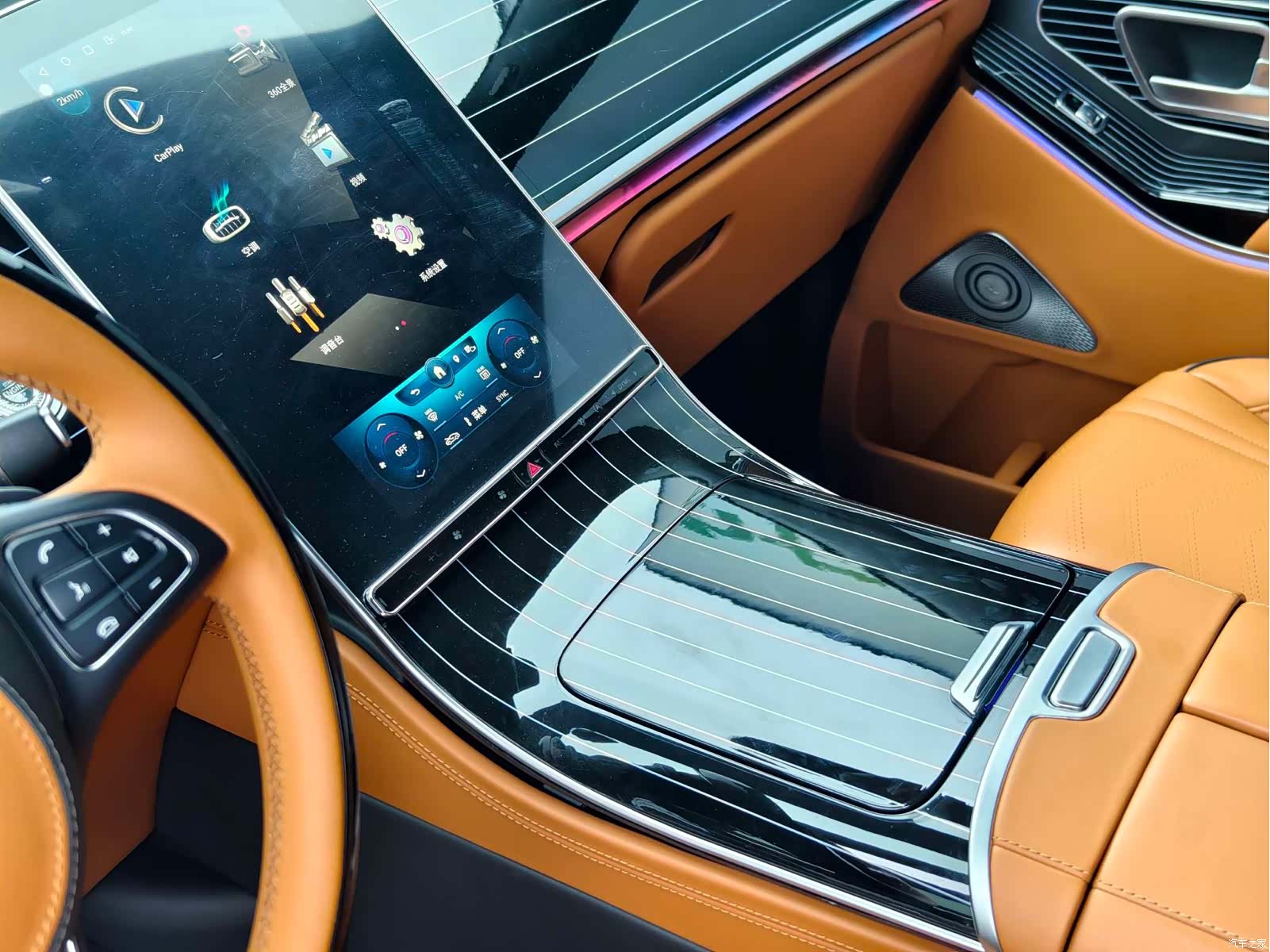 Mercedes-Benz 7, 2024 10