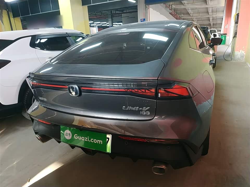 Changan UNI-V Smart iDD