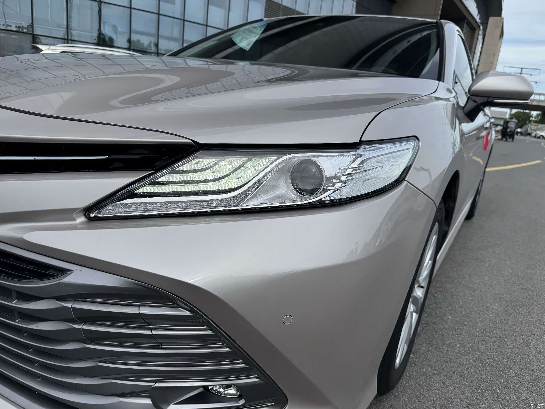 Toyota Camry, 2019 3