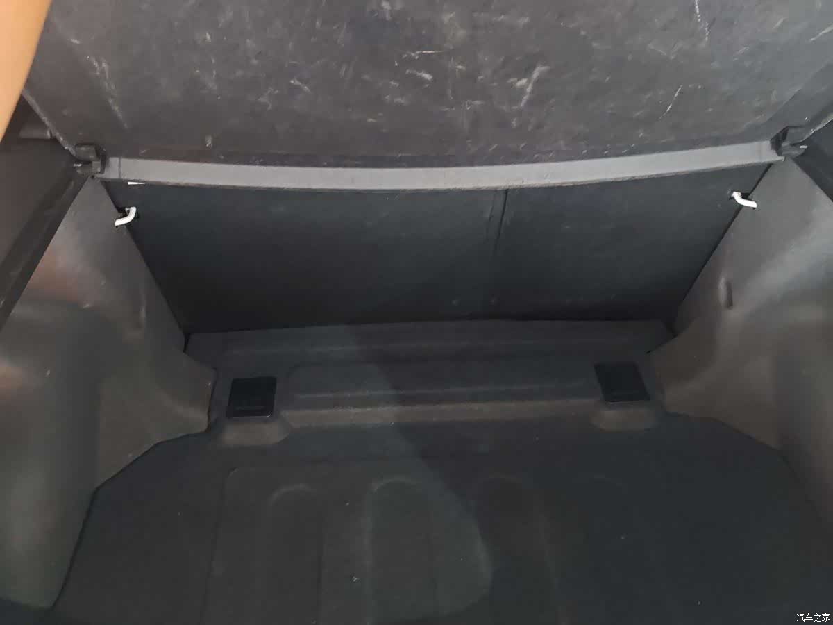 Geely Emgrand, 2017 15