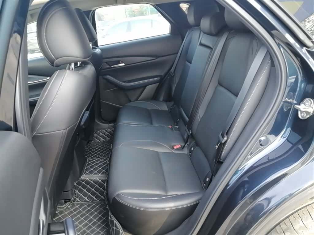 Mazda CX-30, 2021 17