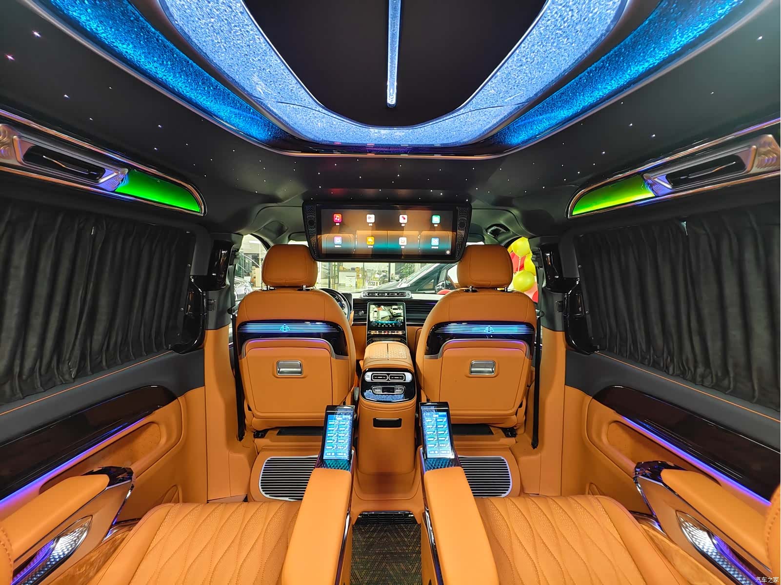 Mercedes-Benz 7, 2026 22