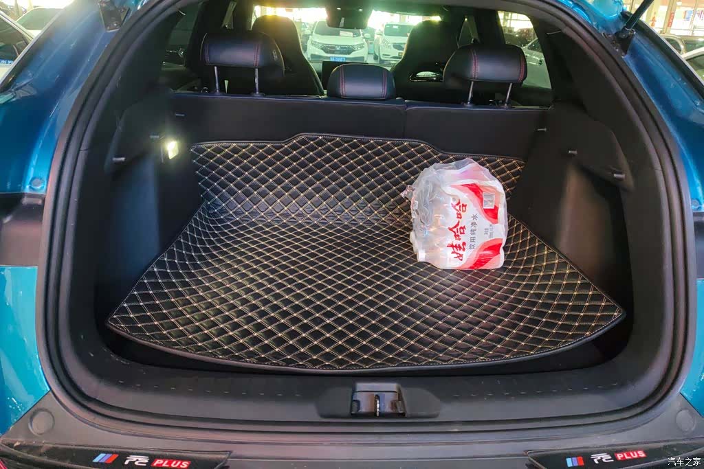 BYD Yuan, 2022 4