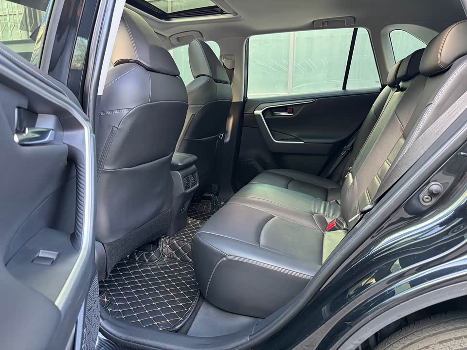 Toyota RAV4 Rongfang