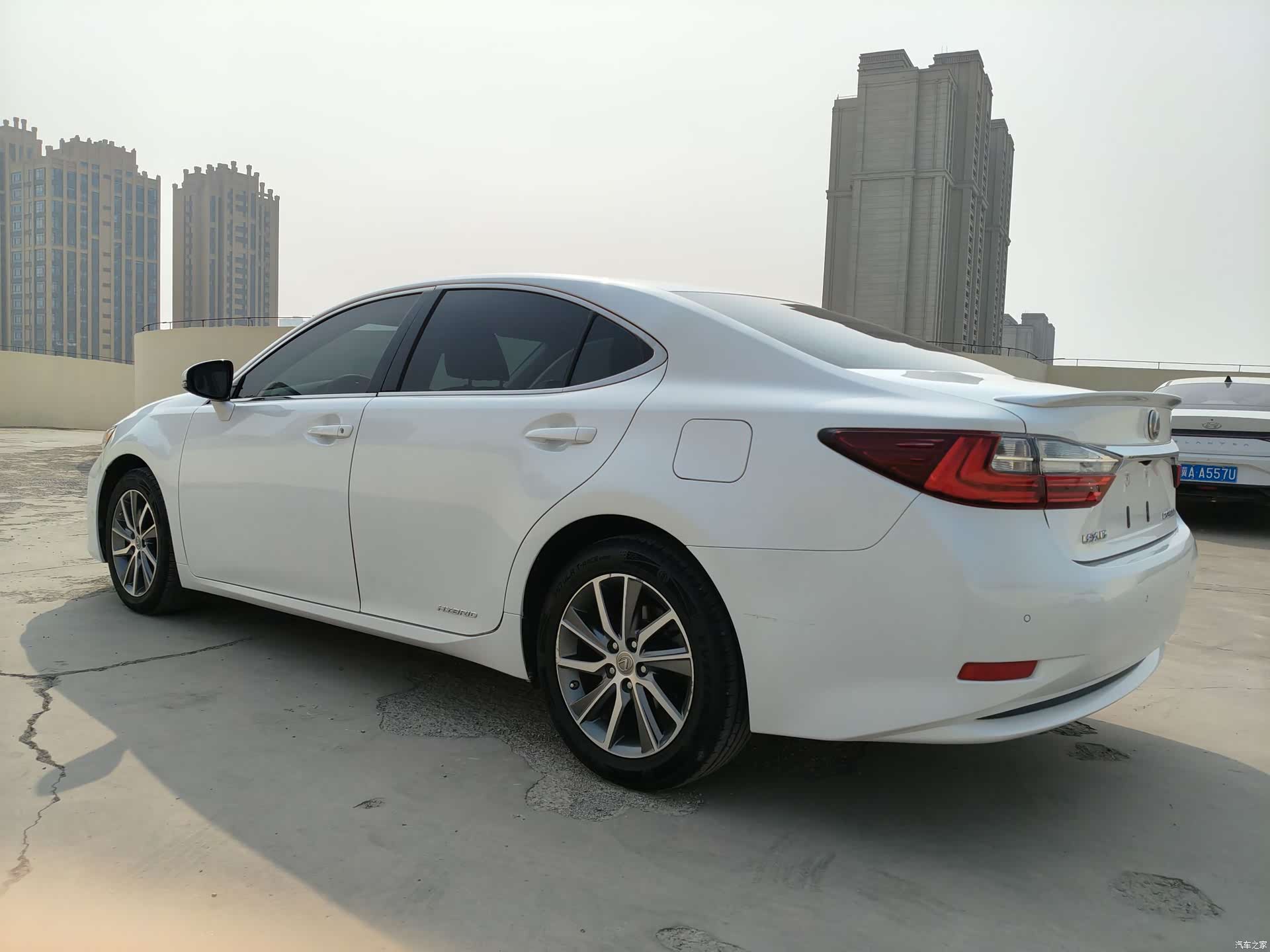 Lexus ES, 2016 6