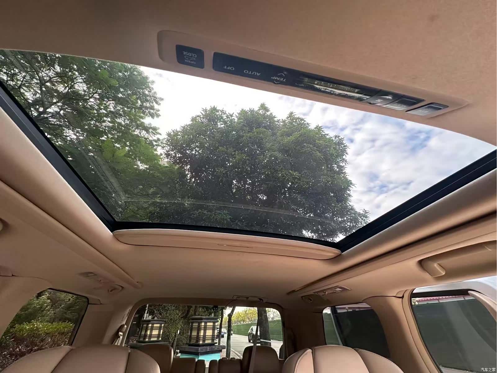Toyota Alphard, 2014 15