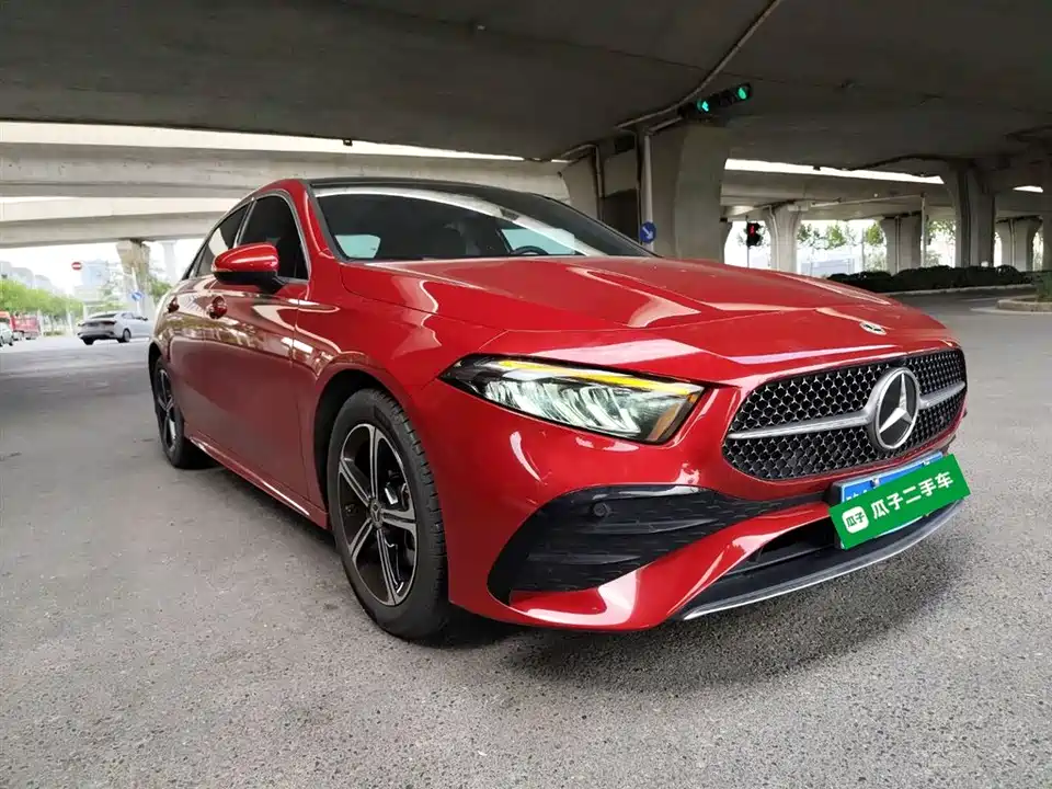Mercedes-Benz Class A Mercedes-Benz Class A
