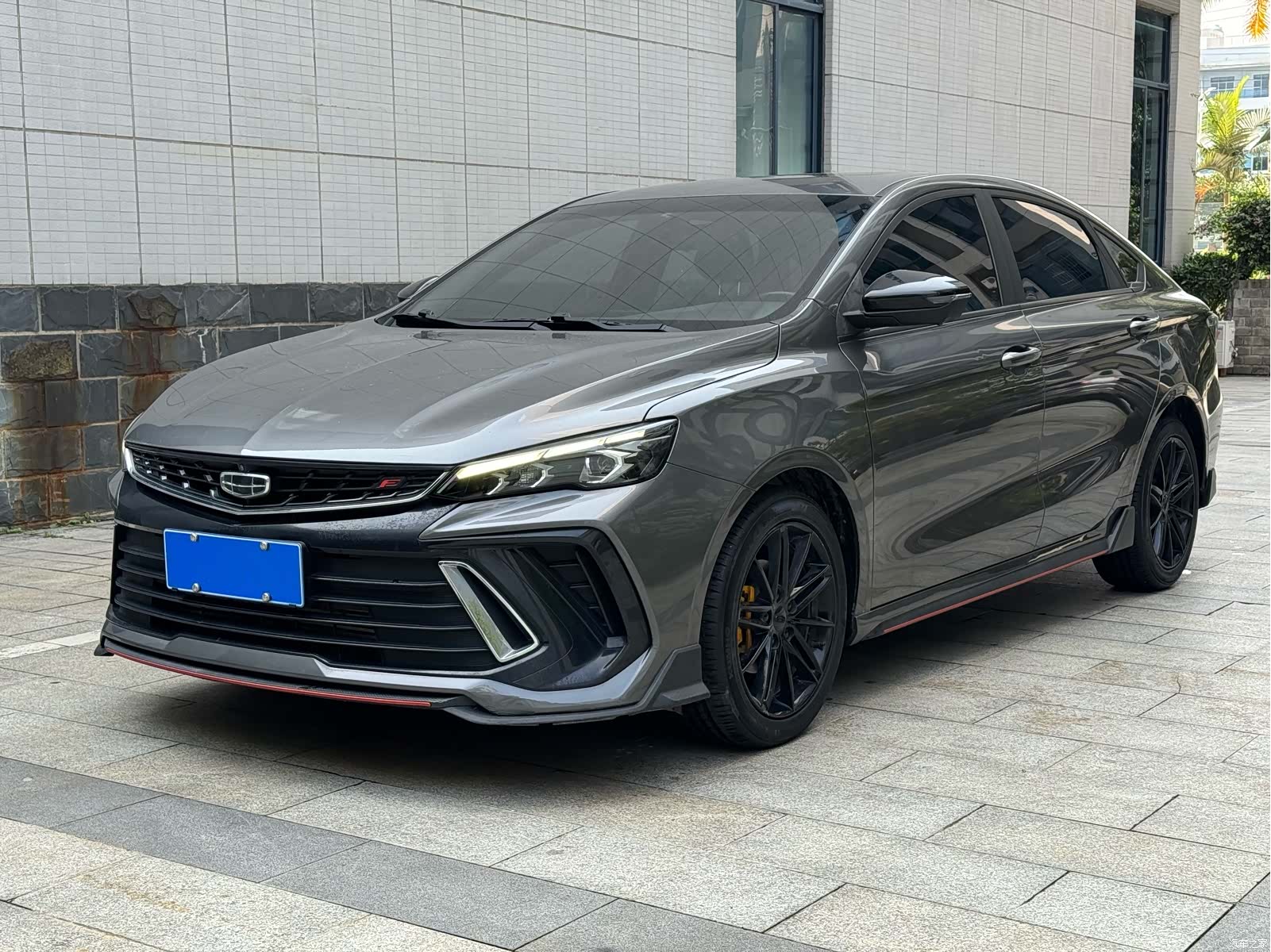 Geely Binray