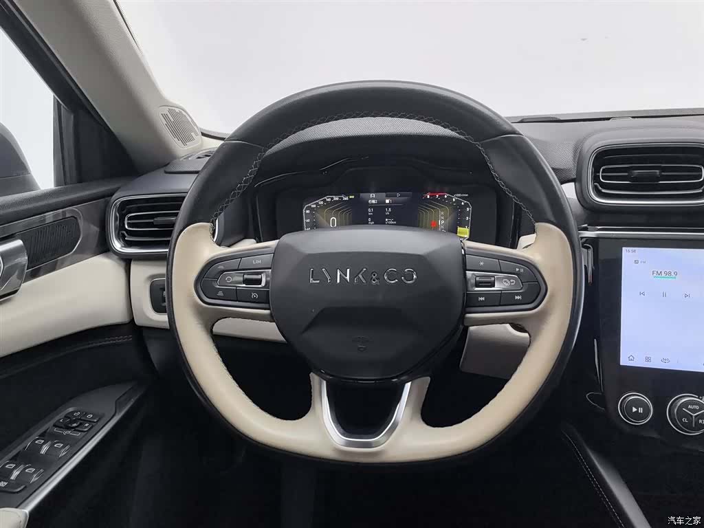 Lynk & Co 02, 2022 11
