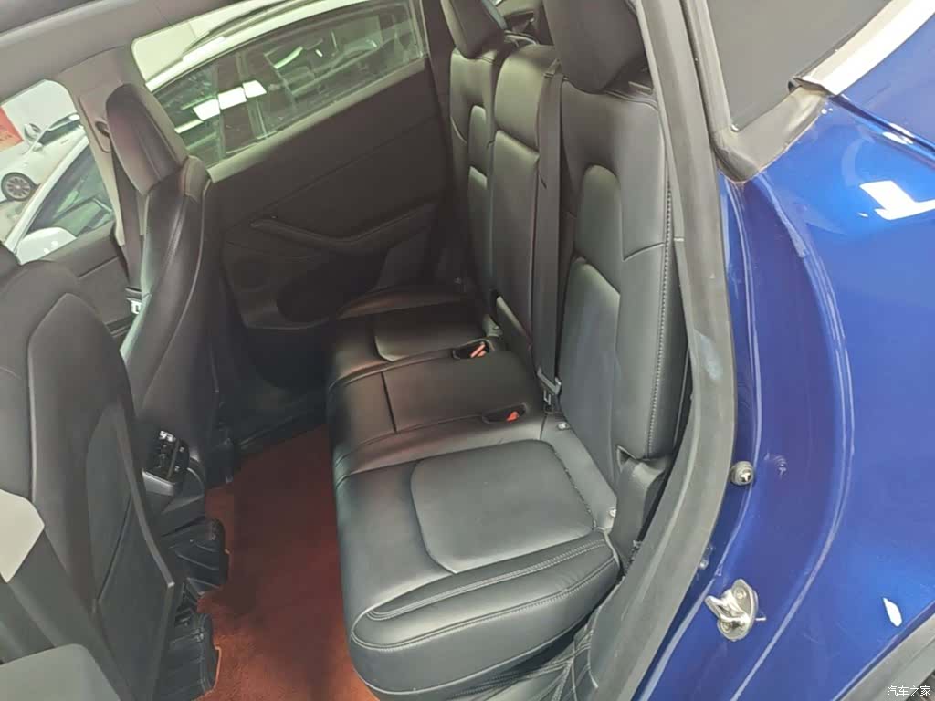 Tesla Model Y, 2021 17