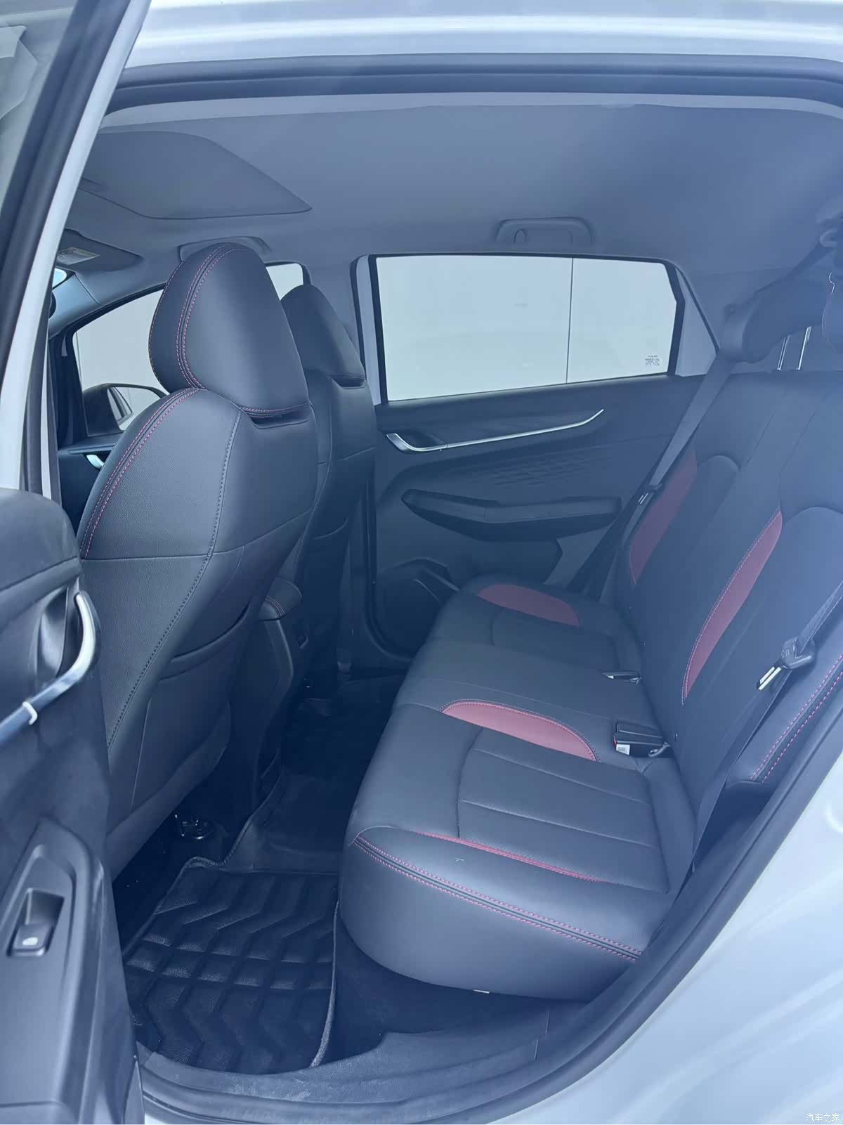 Geely X3, 2022 11