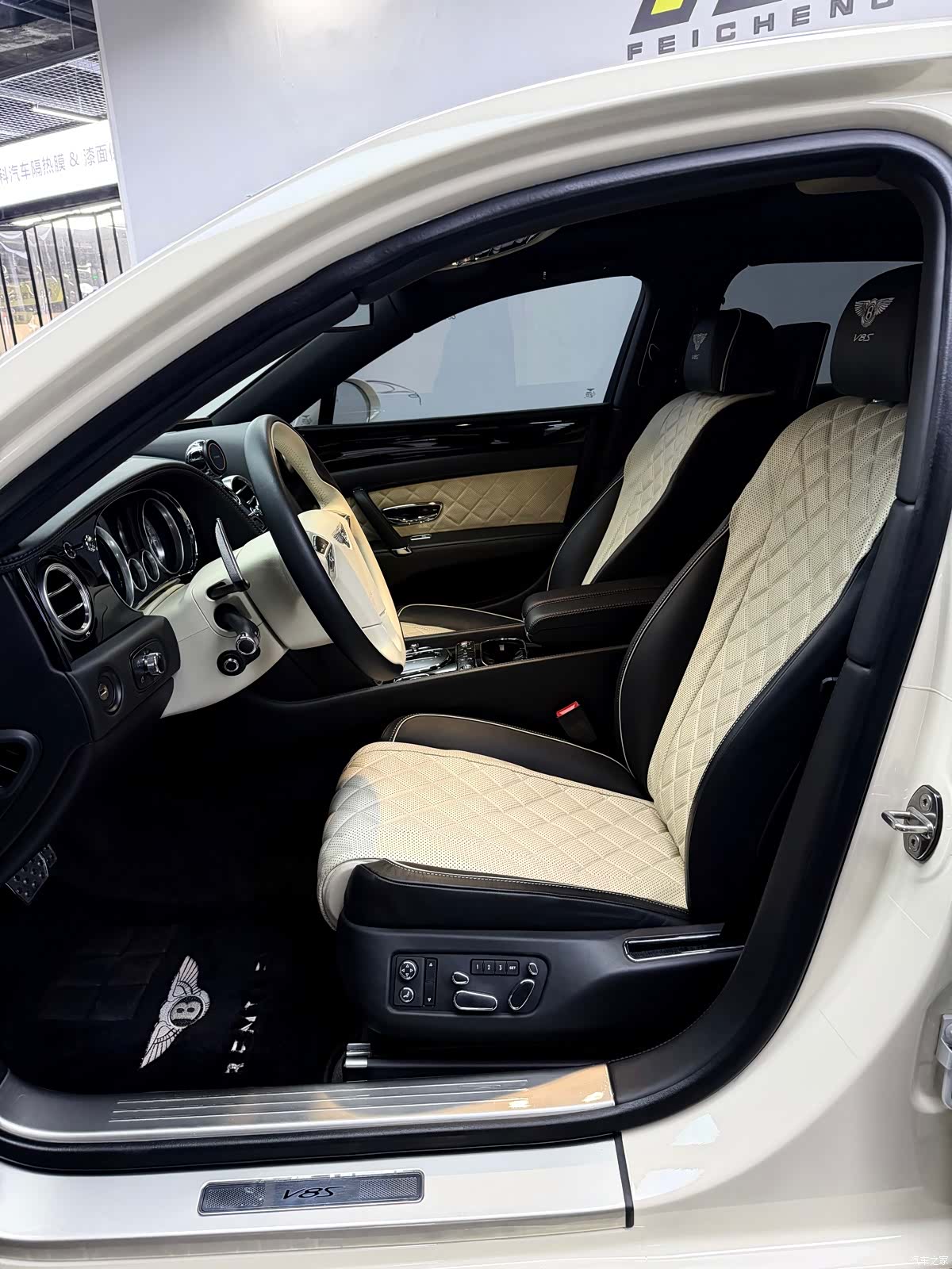 Bentley Flying Spur, 2019 10