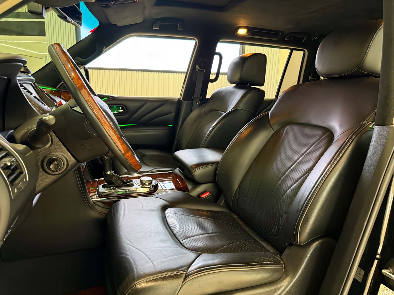 Infiniti QX80, 2017 8