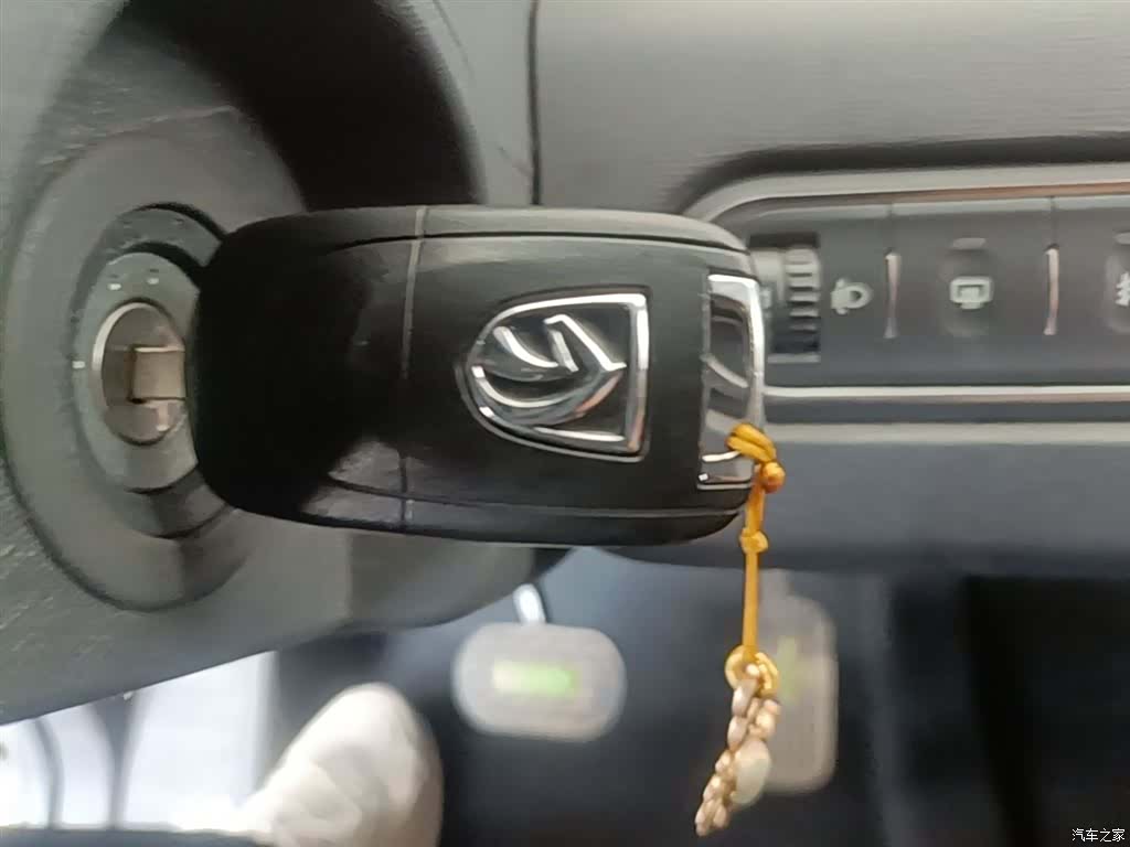 Wuling E100, 2019 9