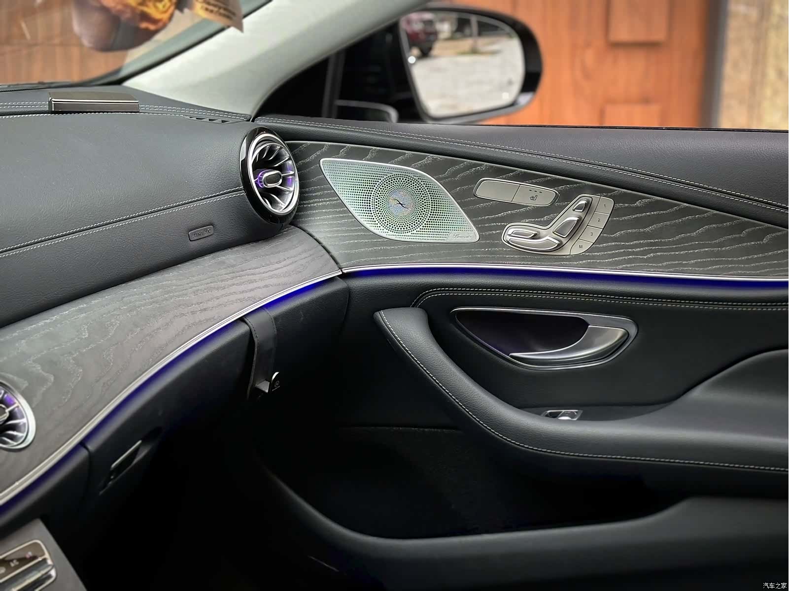 Mercedes-Benz CLS, 2022 11
