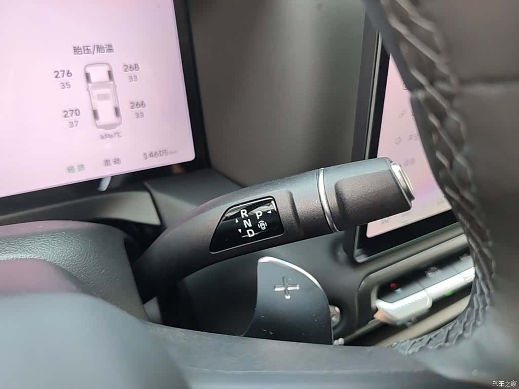 Tank 300, 2025 14