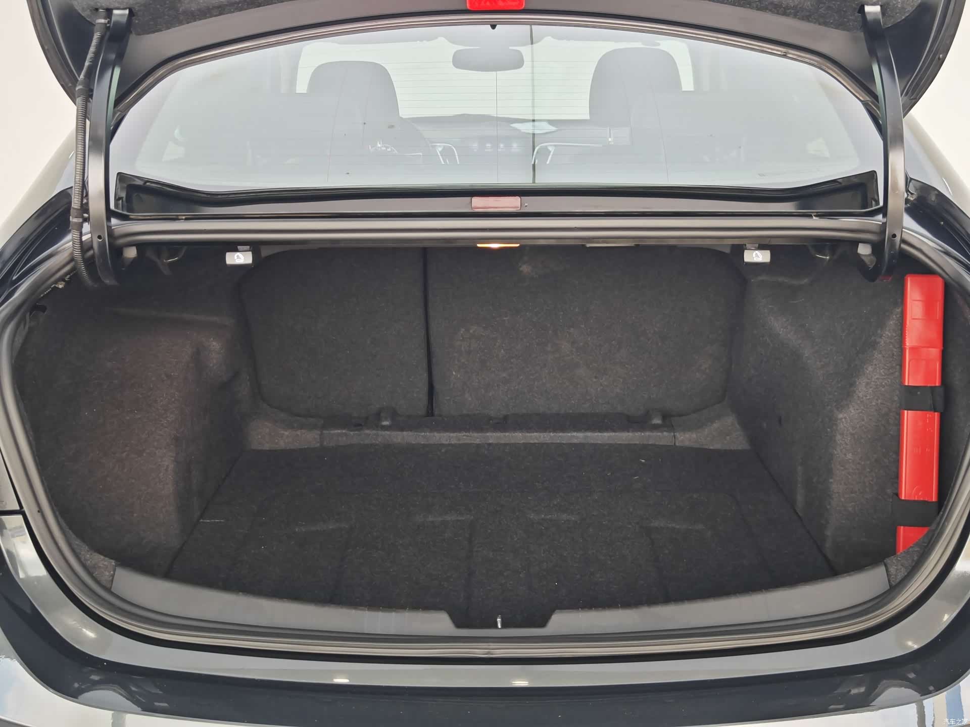 Chevrolet XL, 2019 19