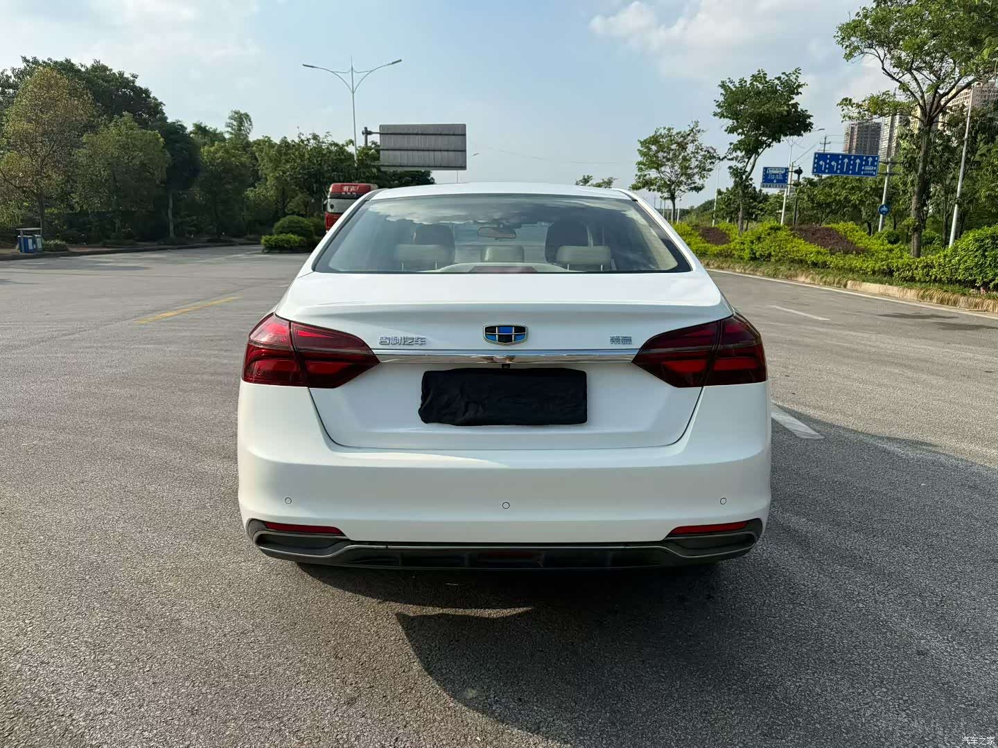 Geely Emgrand, 2018 8
