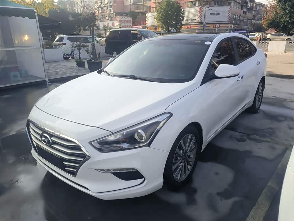 Hyundai Name picture