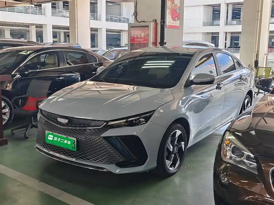 Geely Emgrand L HiP Geely Emgrand L HiP