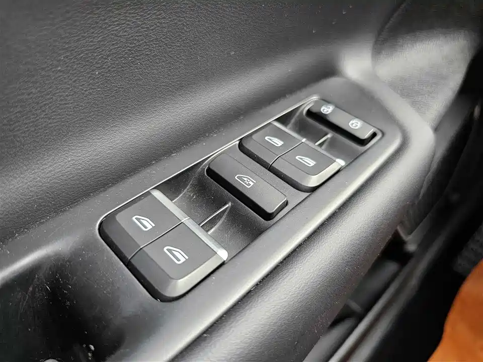 Geely Emgrand GS