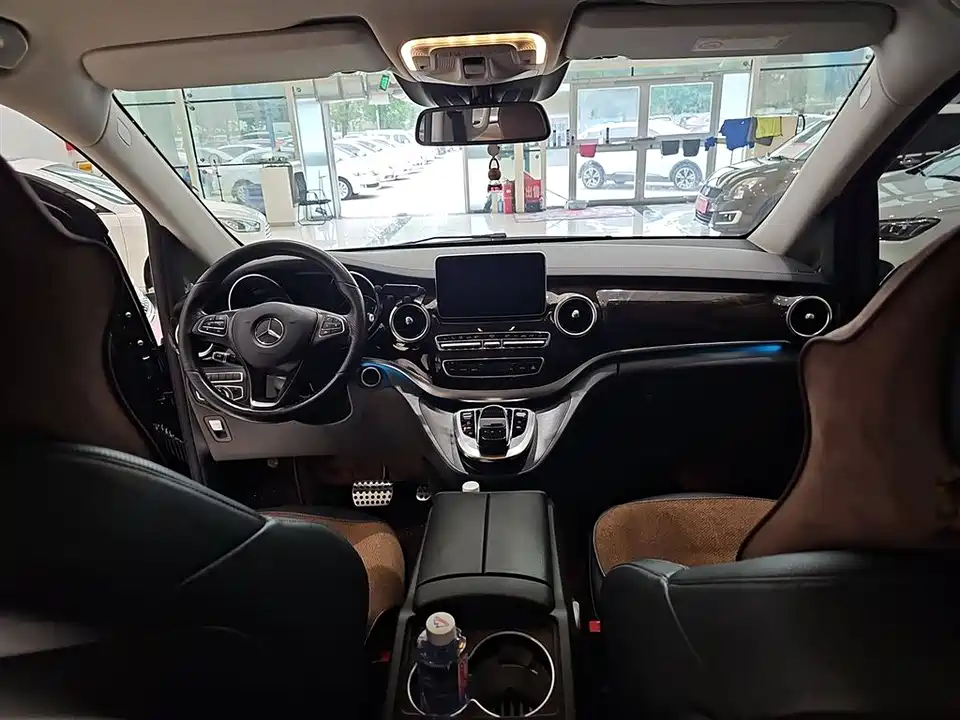 Mercedes-Benz V-class Mercedes-Benz V-class