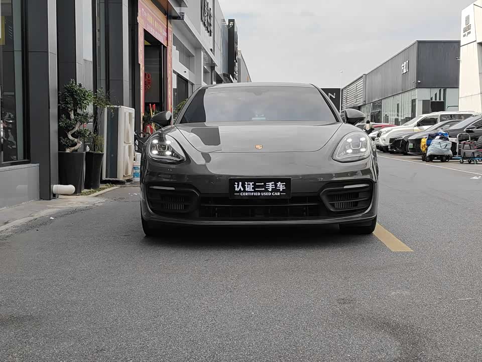 Porsche Panamera
