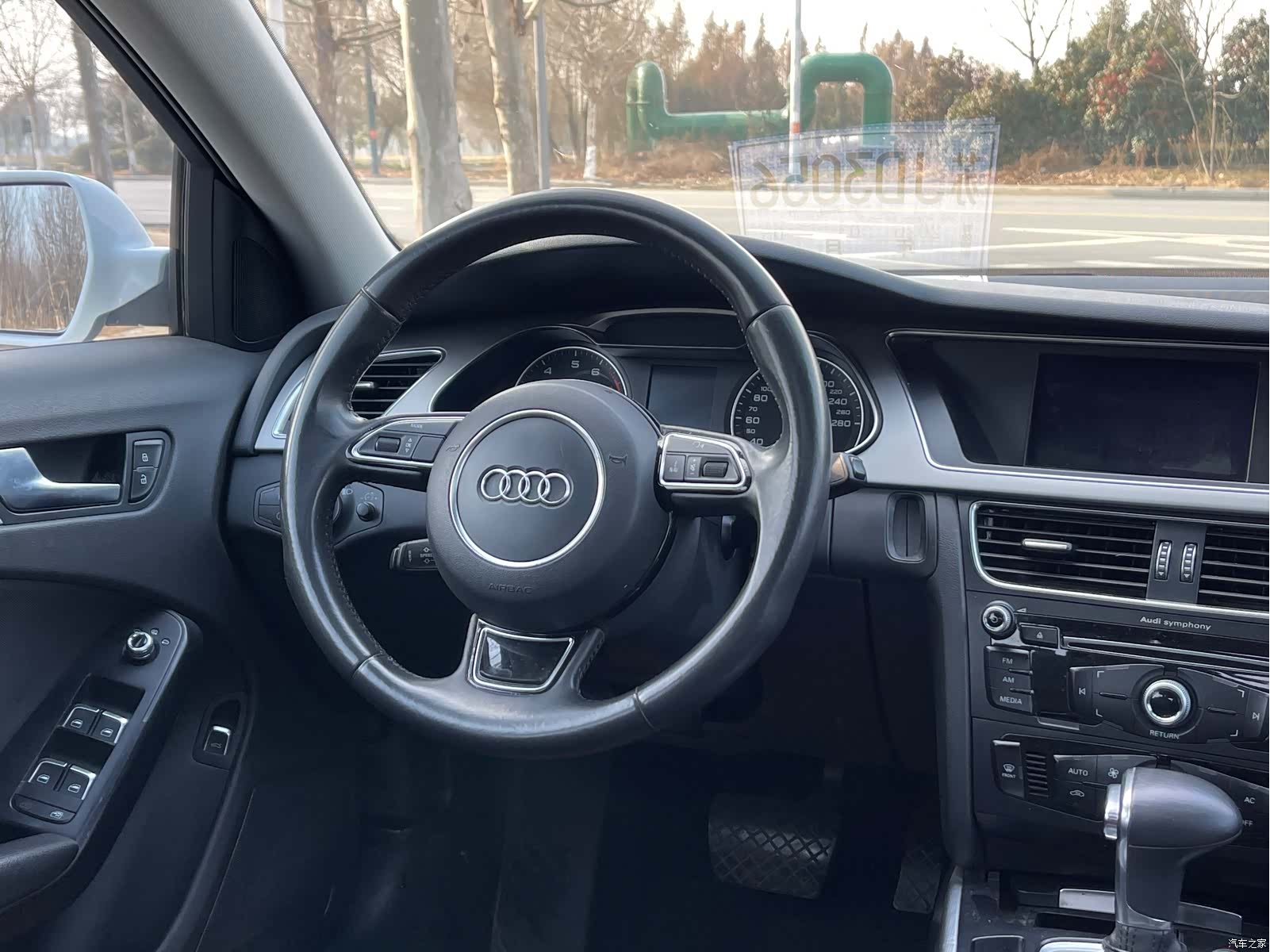Audi A4L, 2013 15