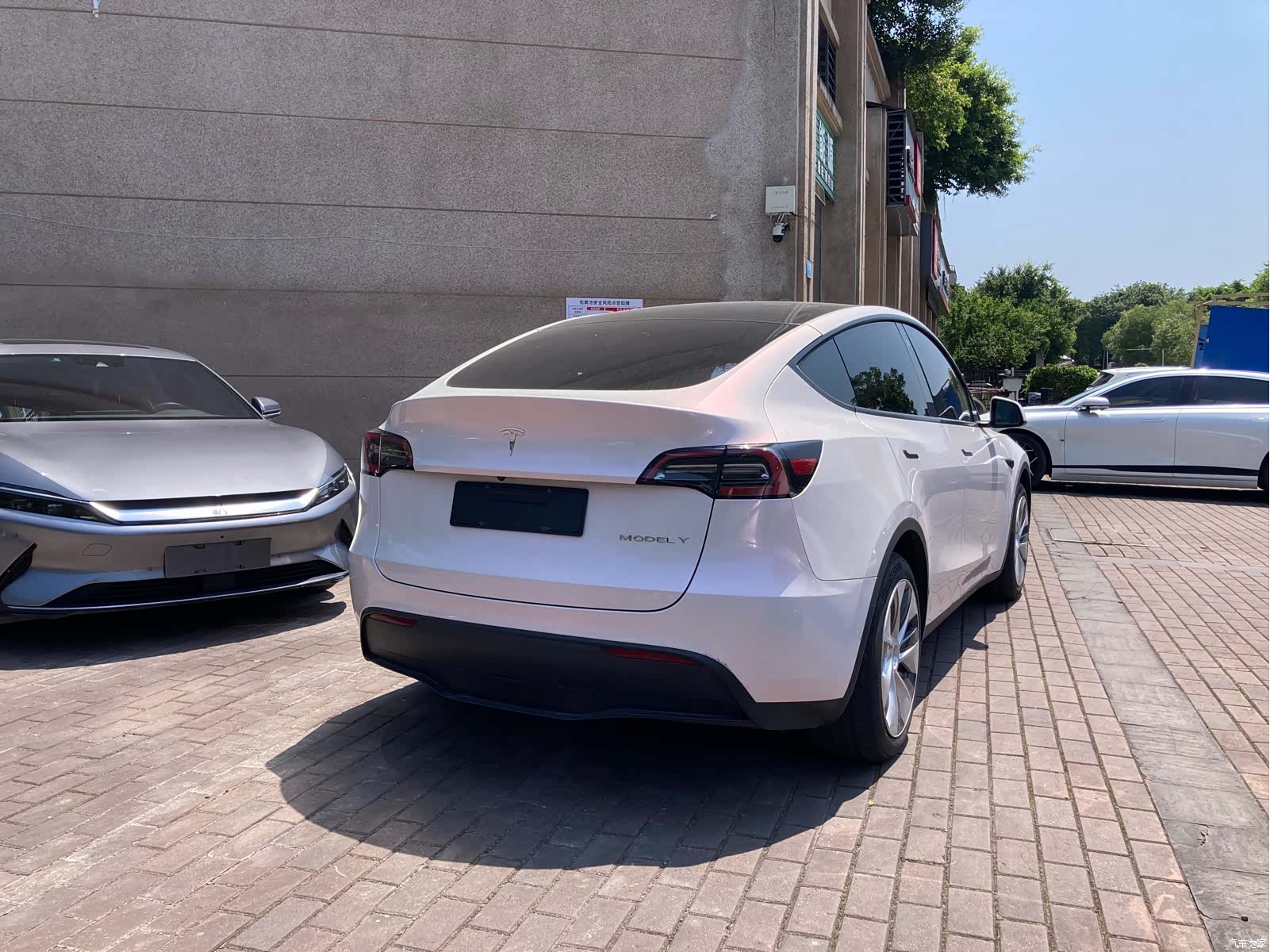 Tesla Model Y, 2021 10