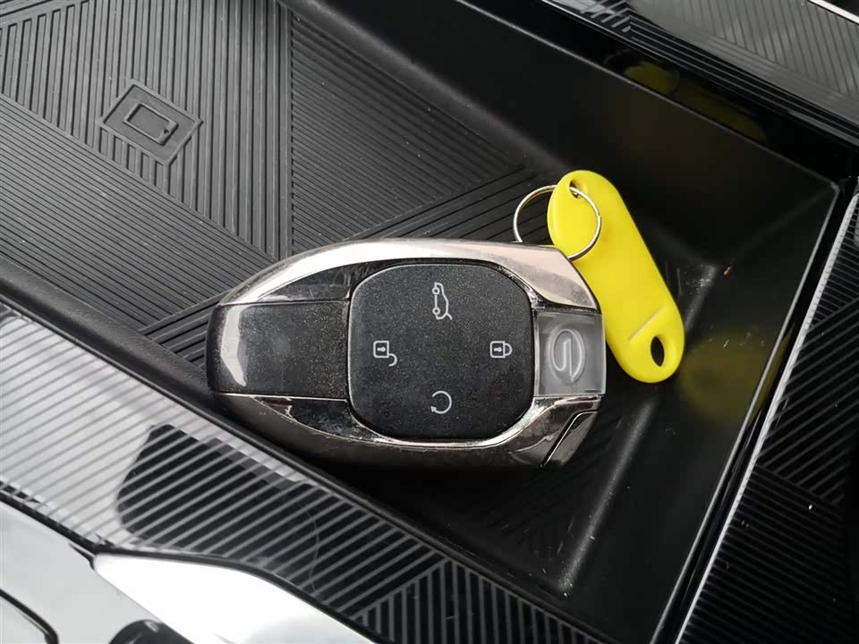 Trumpchi Shadow cool